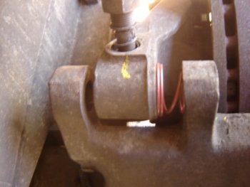 right_rear_disc_brake_helper_spring_1.jpg