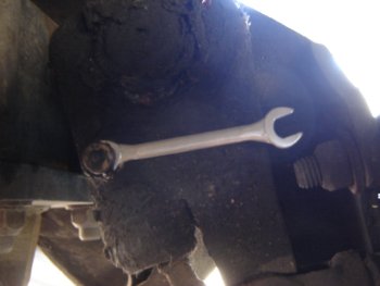 slack_adj_pawl_release_11-32_ign_wrench_1.jpg